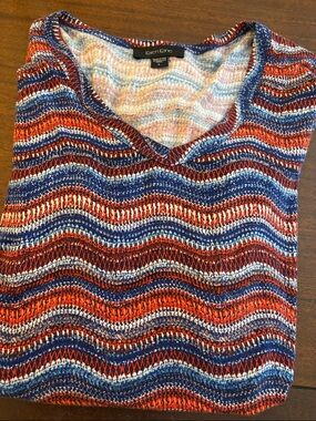 Classy Karen Kane long sleeve top.